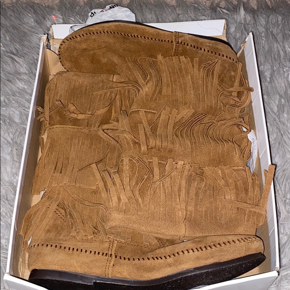 Moccasin boots